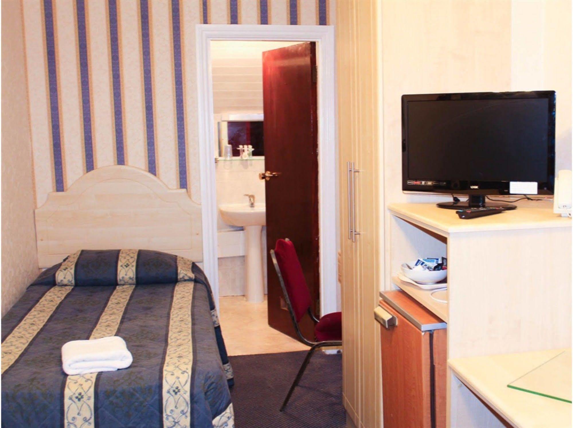 Lampton Guest House Χάνσλοου Εξωτερικό φωτογραφία
