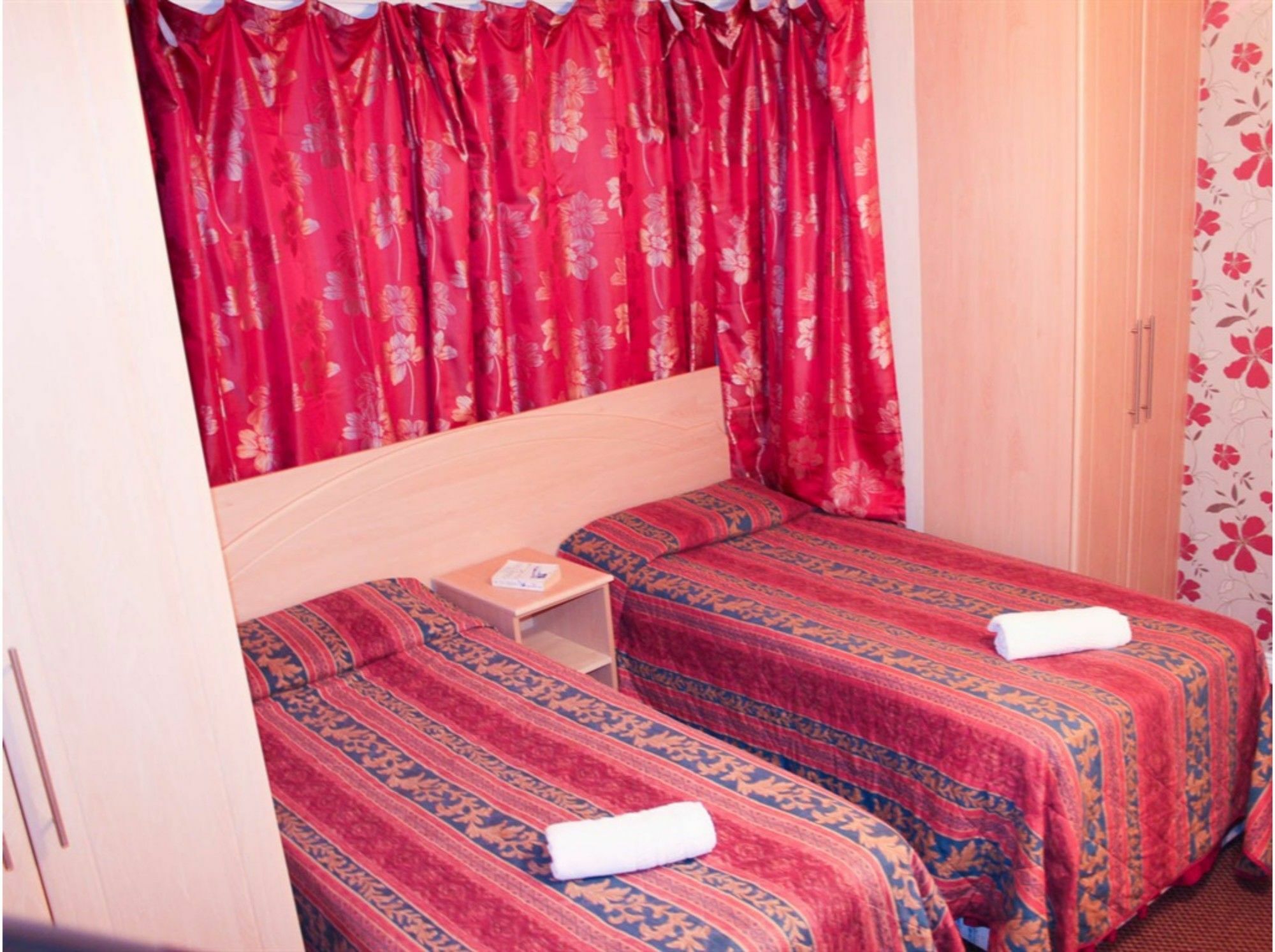 Lampton Guest House Χάνσλοου Εξωτερικό φωτογραφία