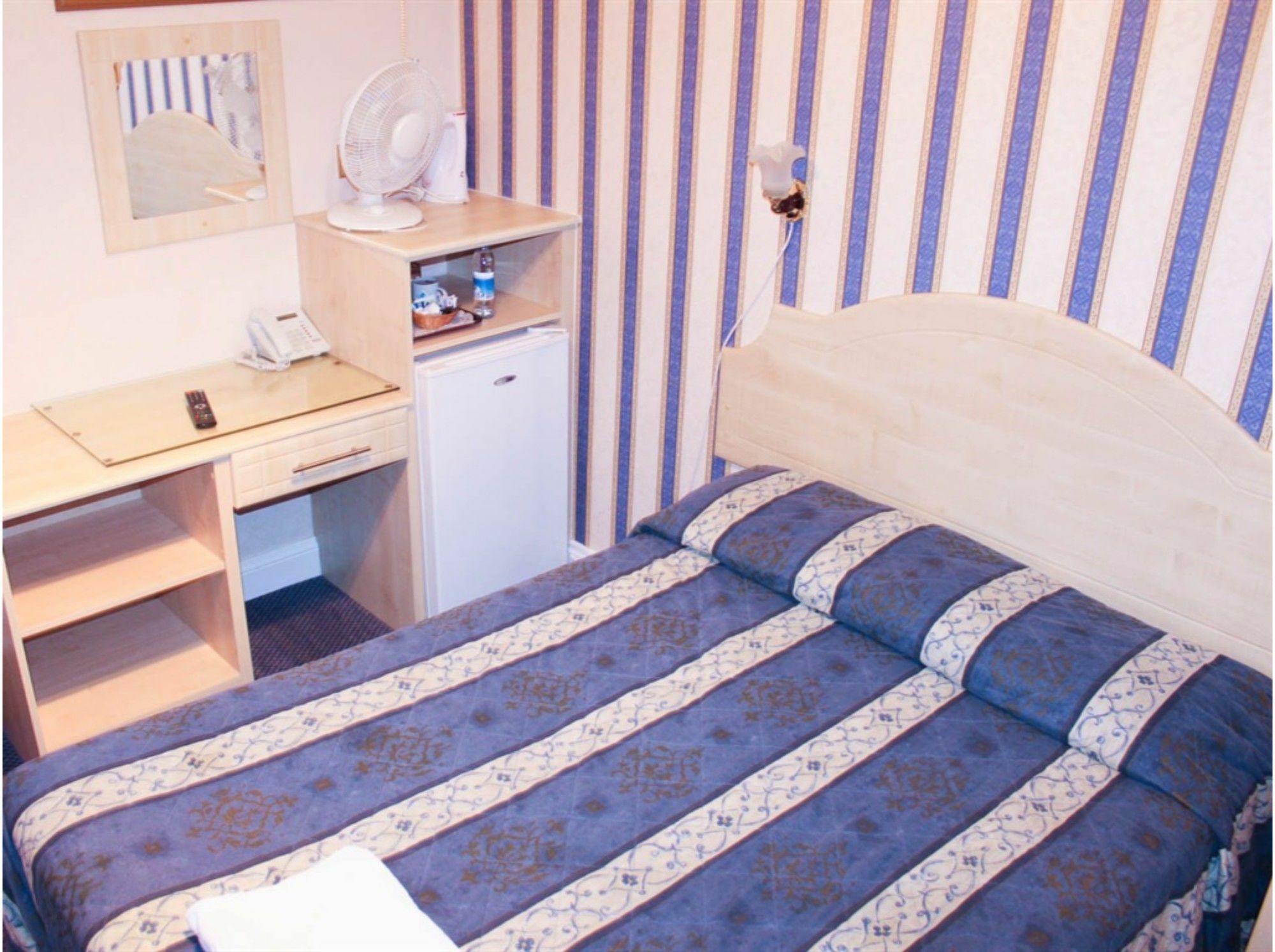 Lampton Guest House Χάνσλοου Εξωτερικό φωτογραφία